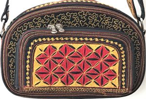 Ria Plus Black Red Yellow